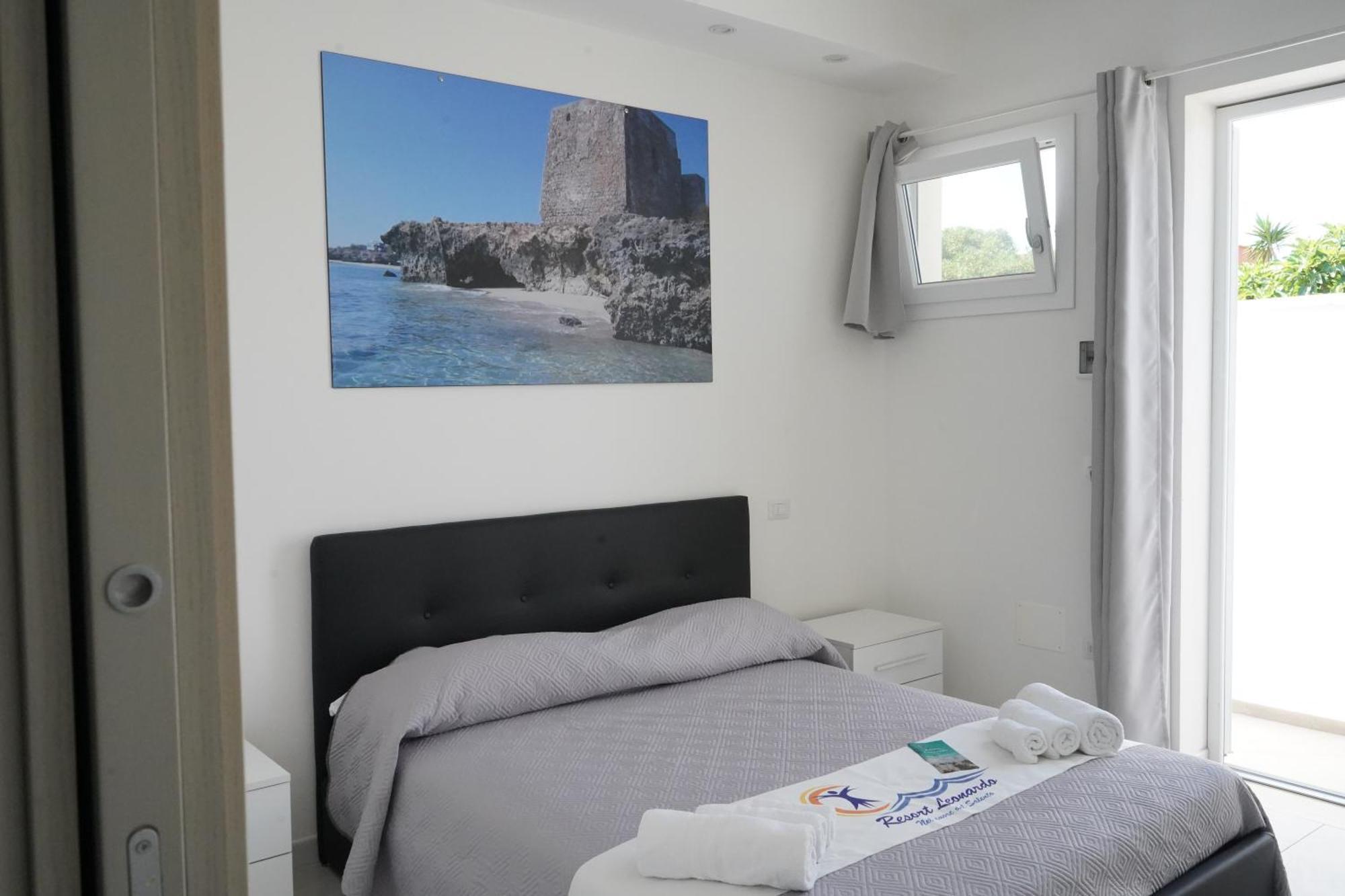 Villa Leonardo San Foca - Room, Pool & Restaurant Exterior photo